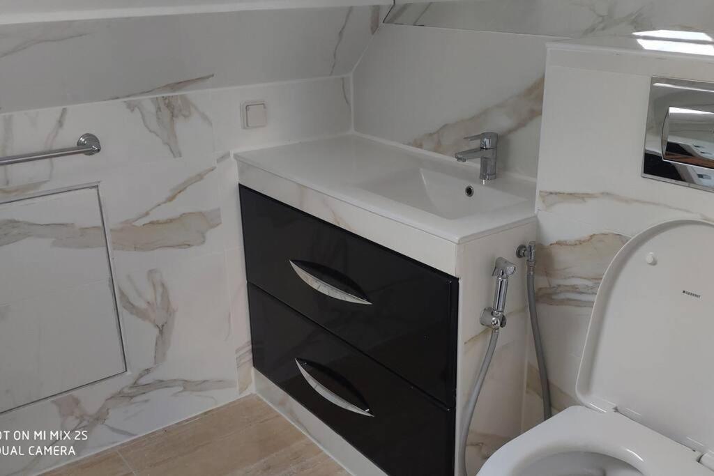 Appart. T2 De Luxe +Jacuzzi, Vue Mer Et Cote Plage Le Gosier  Exterior photo